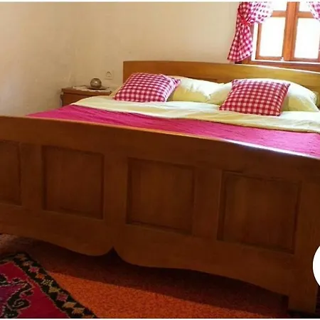 Etno Lalovic Gostinjska kuća Tjentiste